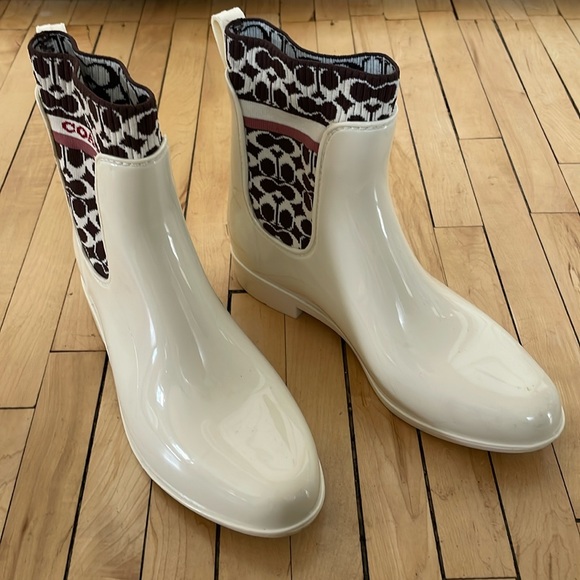 Coach rain boots, off white with brown logo fabric ankle shaft. - Picture 1 of 5